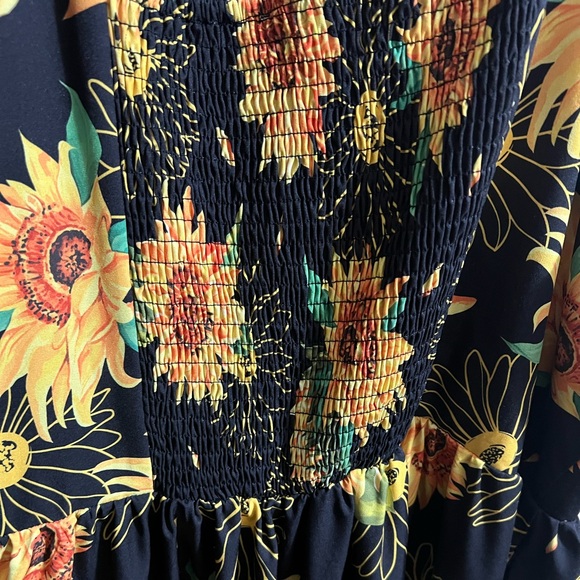 𝐅𝐥𝐨𝐫𝐚𝐥 𝐒𝐮𝐧𝐟𝐥𝐨𝐰𝐞𝐫 𝐃𝐫𝐞𝐬𝐬 - Picture 7 of 7